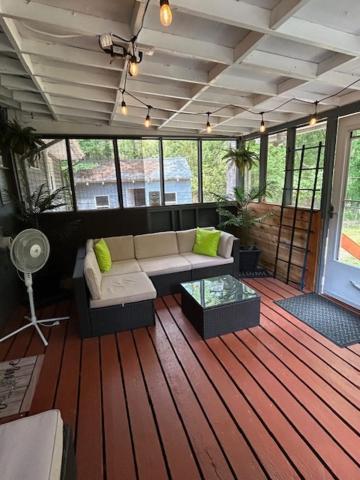 Serene Retreat! 420 Friendly In Designated Area, 3 Minutes To Downtown Richmond Eksteriør billede